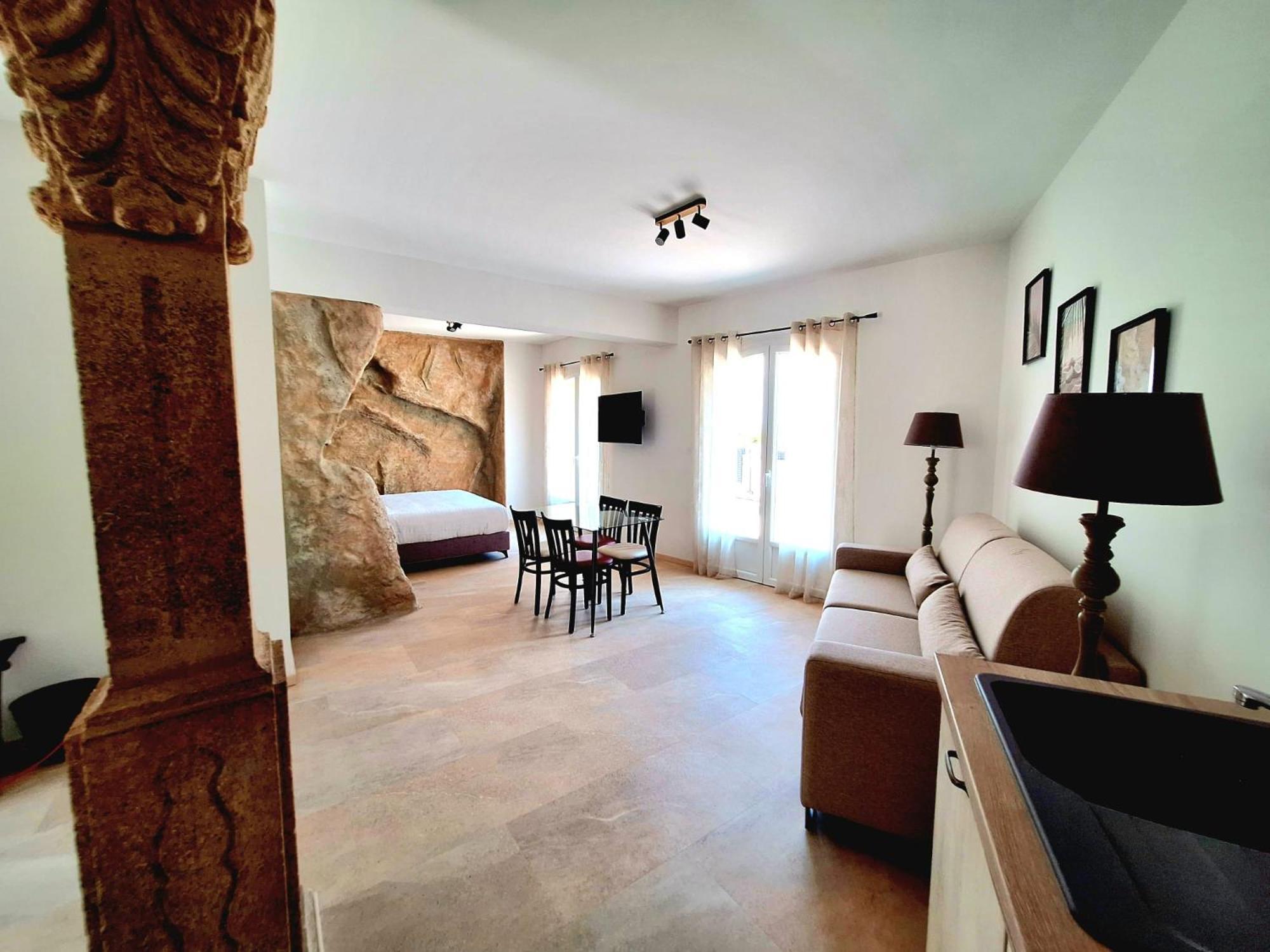Domaine De La Mautanne Aparthotel Sainte-Tulle Ngoại thất bức ảnh