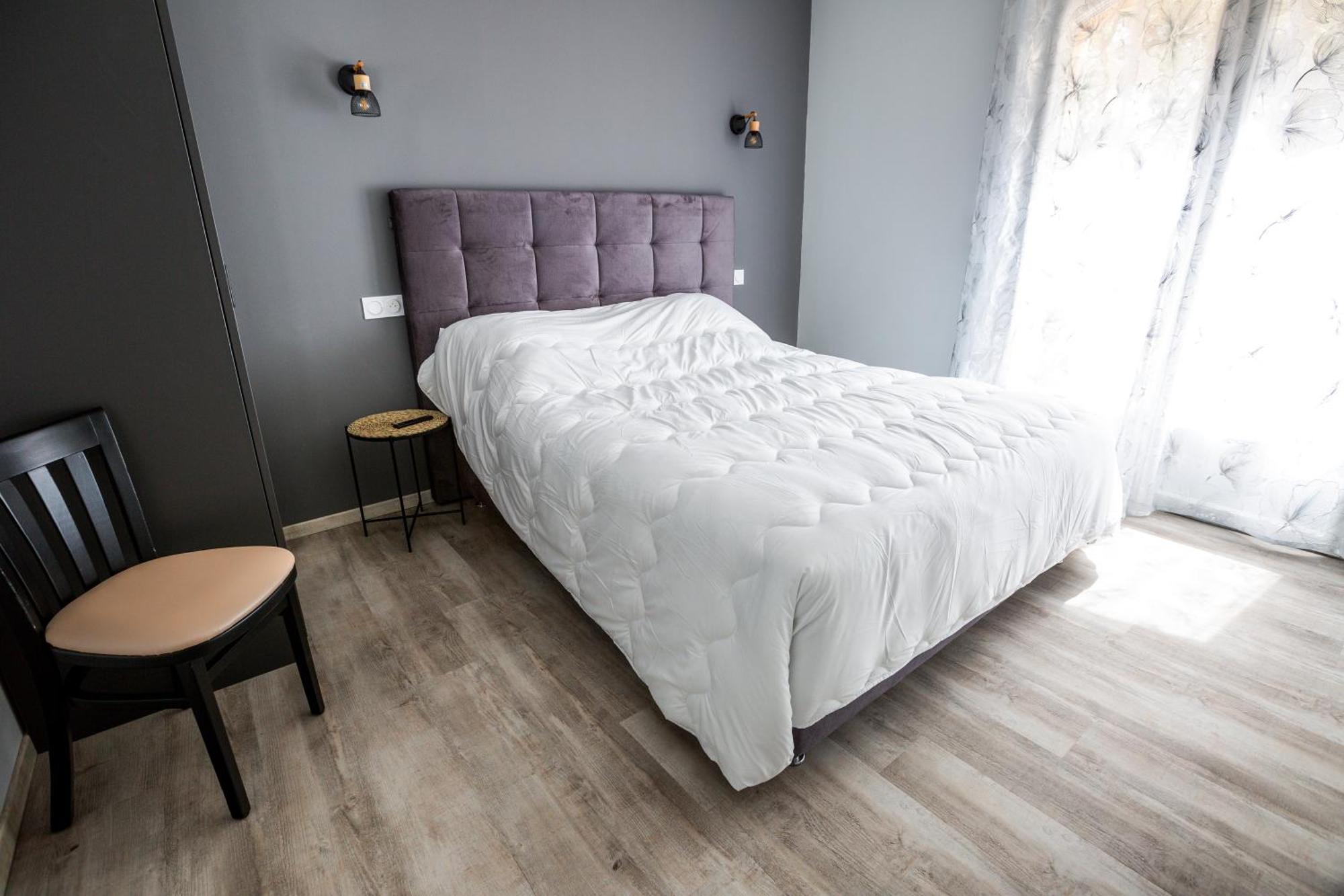 Domaine De La Mautanne Aparthotel Sainte-Tulle Ngoại thất bức ảnh